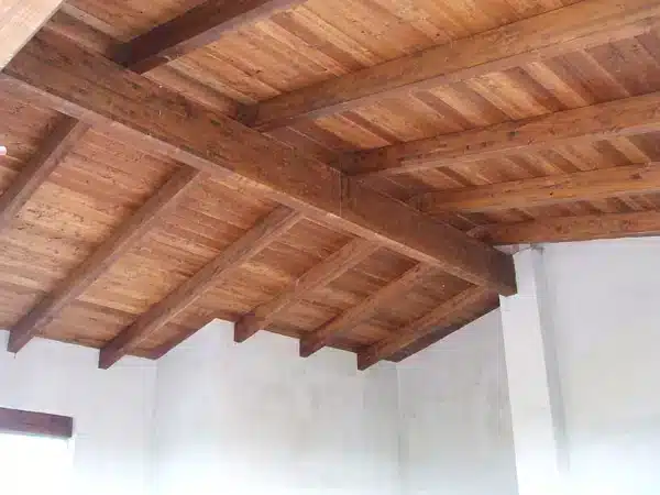 tetto-in-legno-abitazioni-Scandiano
